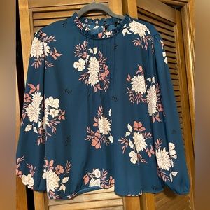 Alice Blue Kimmie pleat detail blouse Size L